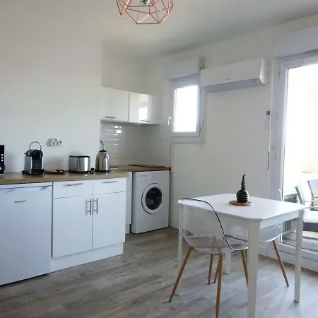 Le Clos De L'olivier 82 Apartment *